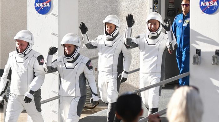 আন্তর্জাতিক মহাকাশ স্টেশনে পৌঁছেছে নাসার স্পেসএক্স ক্রু-১১