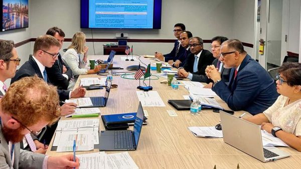 বাংলাদেশের ওপর ১৫ শতাংশ শুল্ক কমালো যুক্তরাষ্ট্র